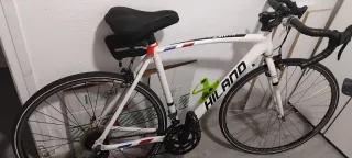 Bicicleta de carretera HILAND blanca