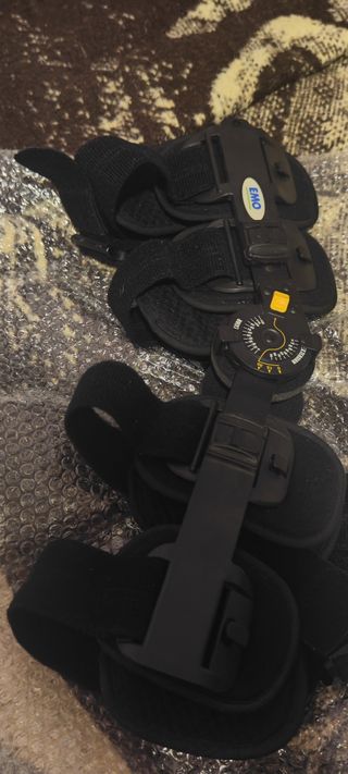 Ortesis de rodilla EMO con Articulación Graduable.