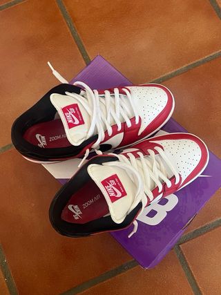 Nike SB Dunk Low Chicago