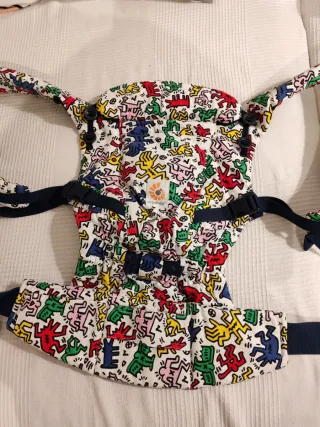 Mochila Porteo Ergobaby Keith Haring Ed. Limitada