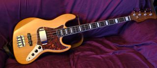 Sire Marcus Miller V5R Natural NUEVO + Extras
