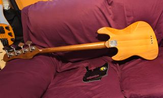 Sire Marcus Miller V5R Natural NUEVO + Extras