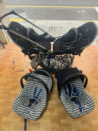 Carro gemelar con 2 sillas