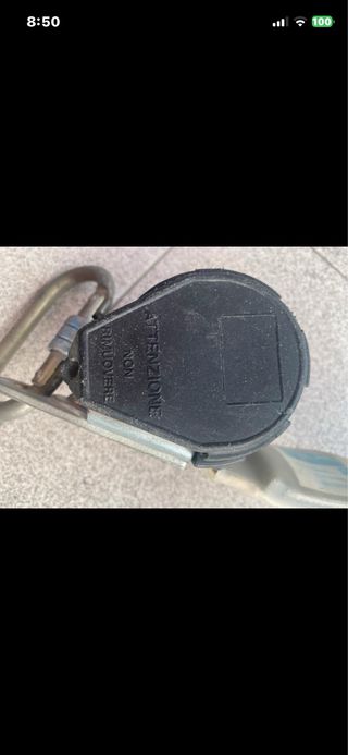 Arnés anticaídas y retráctil