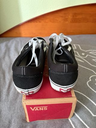 Vans Old Skool Negras y Blancas