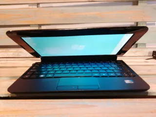 PORTATIL HP MINI- DISC 250GB-RAM 2GB- LED 10"-W 7