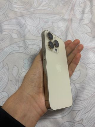 iPhone 14 Pro Dorado