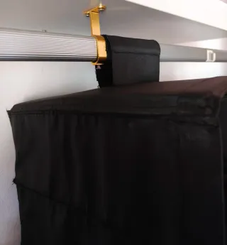 Organizador de tela negro colgante