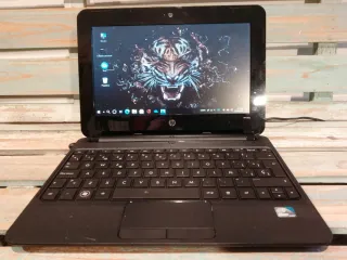 HP MINI-SSD M2 24GB-RAM 2GB-LED 10"- WINLINUX