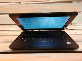 HP MINI-SSD M2 24GB-RAM 2GB-LED 10"- WINLINUX