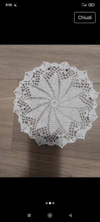 N. 2 centrini uncinetto cotone