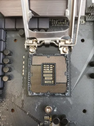 Scheda Madre Asus Strix Z270E Gaming Difettosa