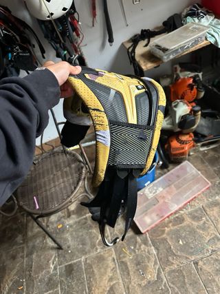 Arnés ION Apex 2024 como nuevo