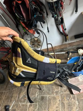 Arnés ION Apex 2024 como nuevo