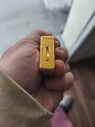 Mechero ST DUPONT Oro