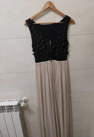 Vestido largo negro y beige