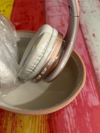 Cascos Inalámbricos Rose Gold y Blanco