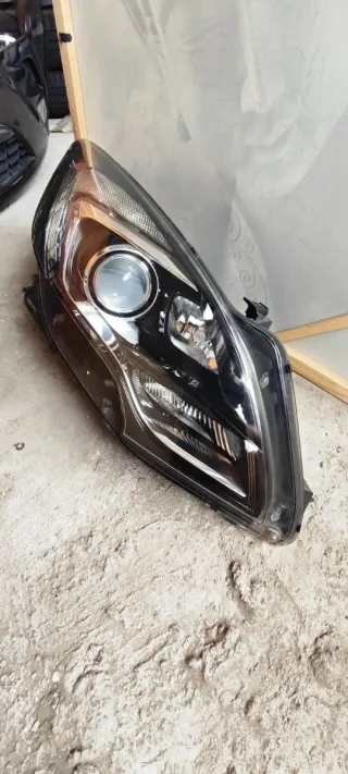 Paragolpe Opel Zafira C