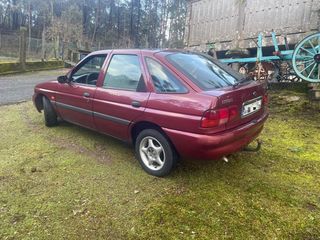 Ford Escort 1.8 Turbo