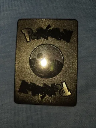 Carta Pokémon Charizard Metalizada