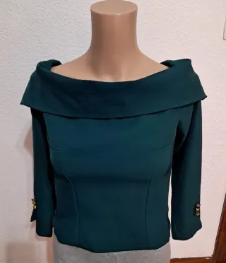 Blusa verde escote Bardot