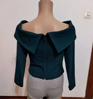 Blusa verde escote Bardot