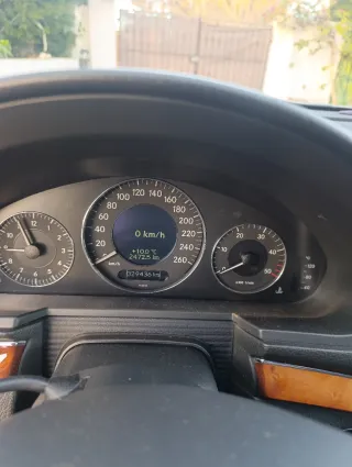 Mercedes-Benz Clase E 2004