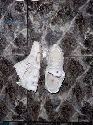 Nike Shox Plata y Blanco