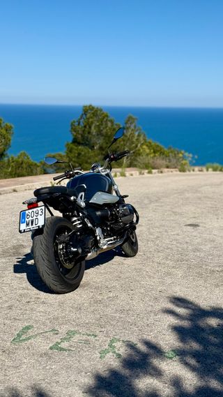 BMW R nineT 2023 - 2.700km - IVA Deducible