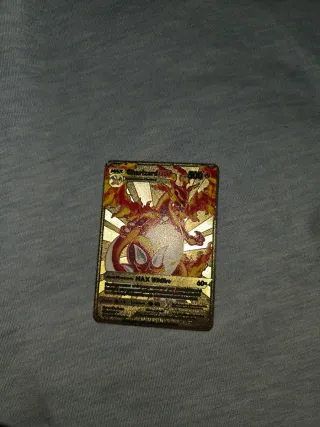 Carta Pokémon Charizard Metálica Dorada