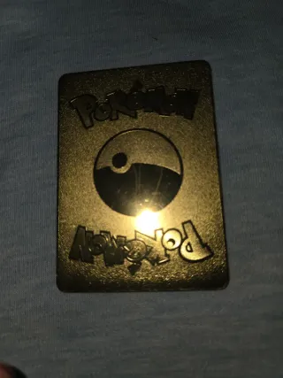 Carta Pokémon Charizard Metálica Dorada