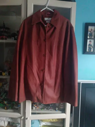 Chaqueta de piel para mujer