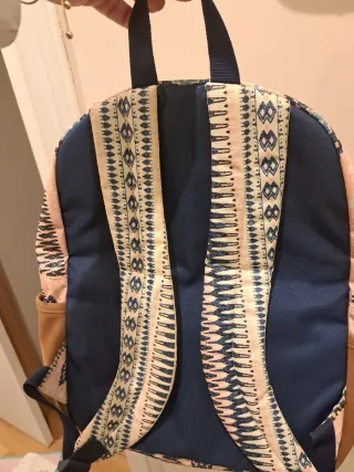 Mochila Roxy con estampado étnico