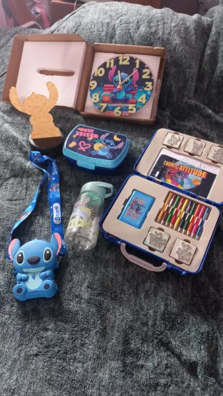 Lote Stitch: Relógio, Mala, Garrafa e Mais