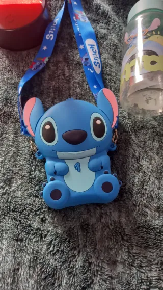 Lote Stitch: Relógio, Mala, Garrafa e Mais