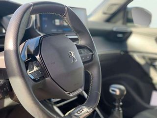 Peugeot 2008 GT Puretech 130 S&S BVM6