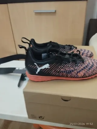 Botas de fútbol semitacos talla 36