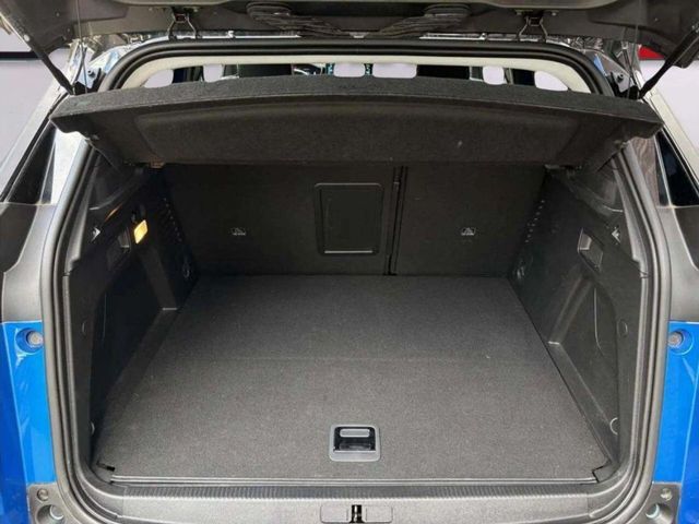 Peugeot 3008 300 e-EAT8 Roadtrip