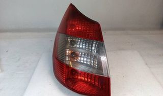 Piloto trasero 8200493374 renault scenic ii 525651