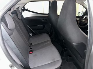 Toyota Aygo 1.0 70 x-play2021