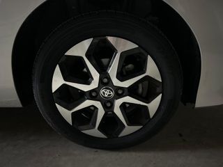 Toyota Aygo 1.0 70 x-play2021