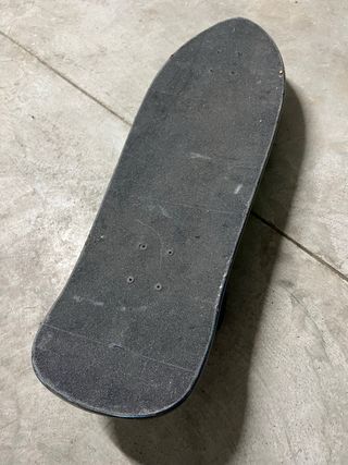 Skate Creature Russell Bat con Carver