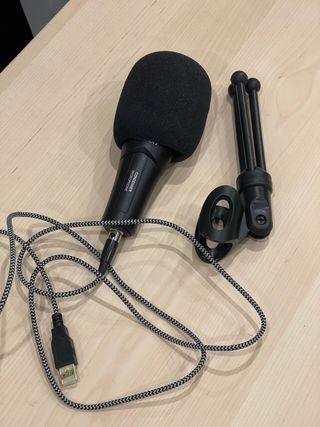 Micrófono de podcast USB con trípode