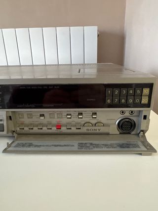 Sony Betamax SL-C9E Video Cassette Recorder