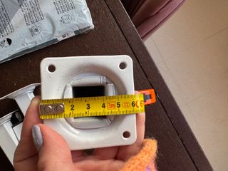 Piedini per mobili in ferro bianchi