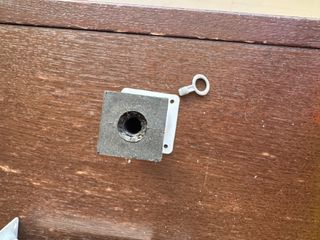 Piedini per mobili in ferro bianchi