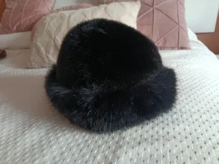 Gorro ruso negro de pelo sin usar