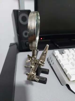 Lupa de soldador con pinzas y soporte