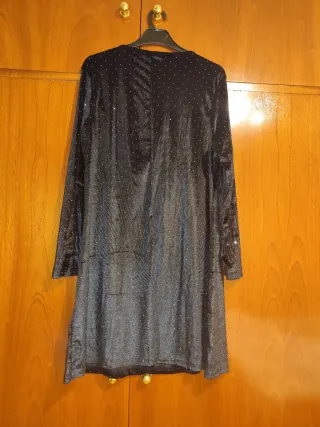 Vestido negro manga larga con brillos