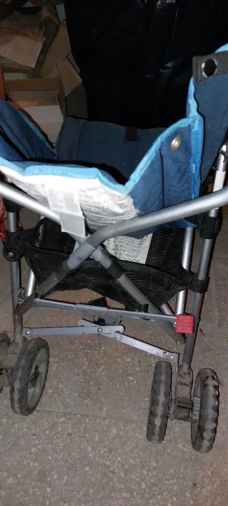 Passeggino leggero a ombrello